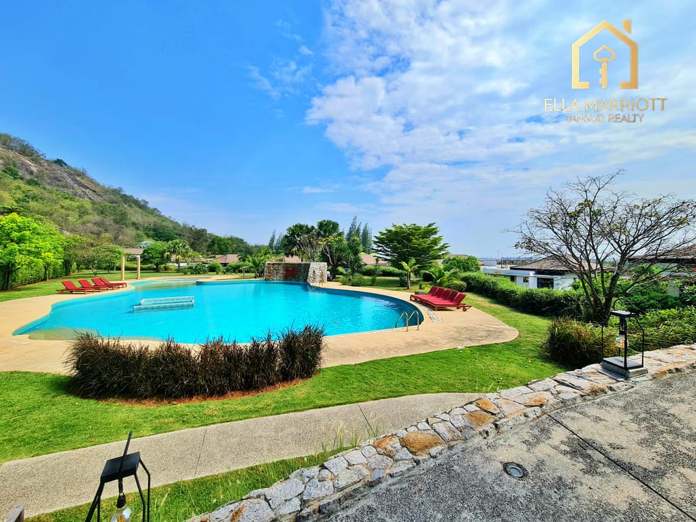 Modern 2-Bedroom Villa for Sale with 24/7 Security in Hua Hin Center - Khao Takiab 1