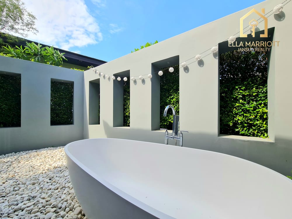 Modern 2-Bedroom Villa for Sale with 24/7 Security in Hua Hin Center - Khao Takiab 9