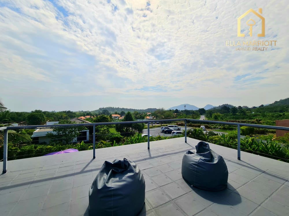 Modern 2-Bedroom Villa for Sale with 24/7 Security in Hua Hin Center - Khao Takiab 10
