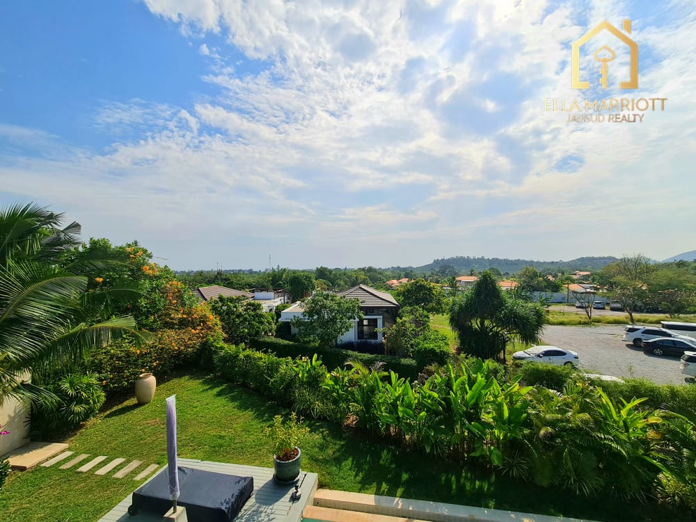 Modern 2-Bedroom Villa for Sale with 24/7 Security in Hua Hin Center - Khao Takiab 25