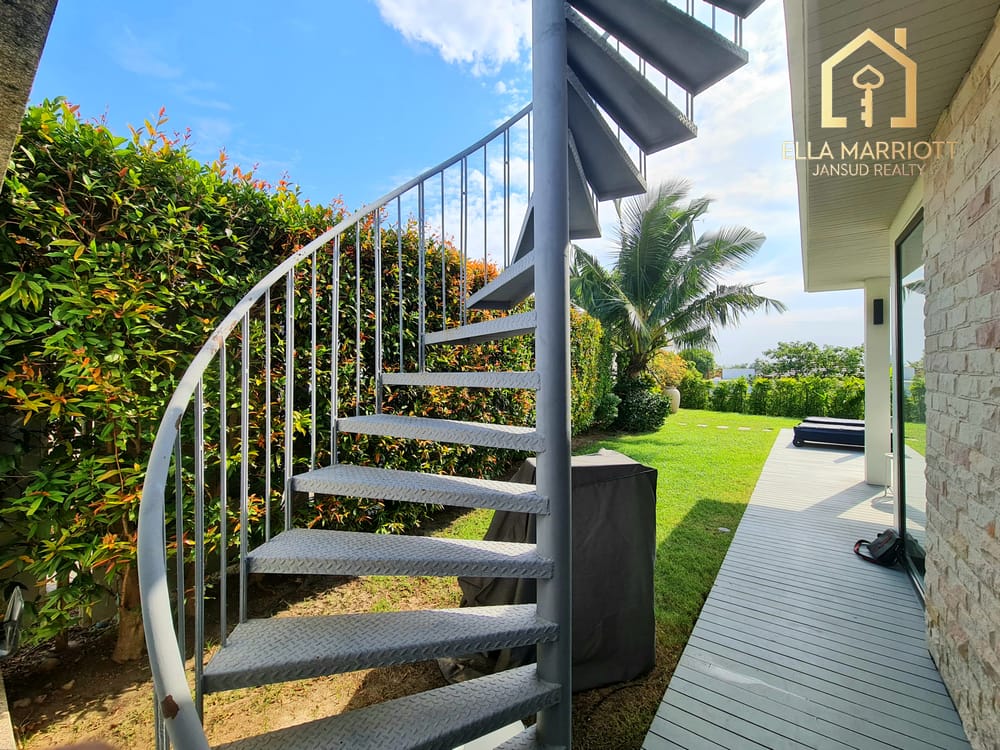 Modern 2-Bedroom Villa for Sale with 24/7 Security in Hua Hin Center - Khao Takiab 29