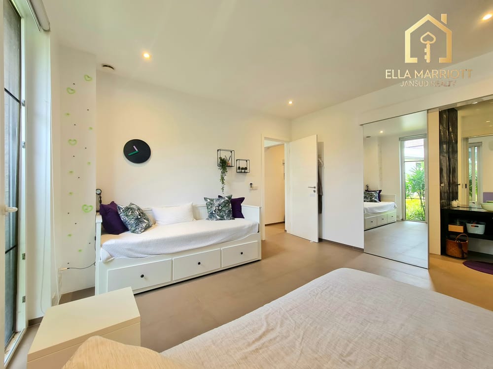 Modern 2-Bedroom Villa for Sale with 24/7 Security in Hua Hin Center - Khao Takiab 46