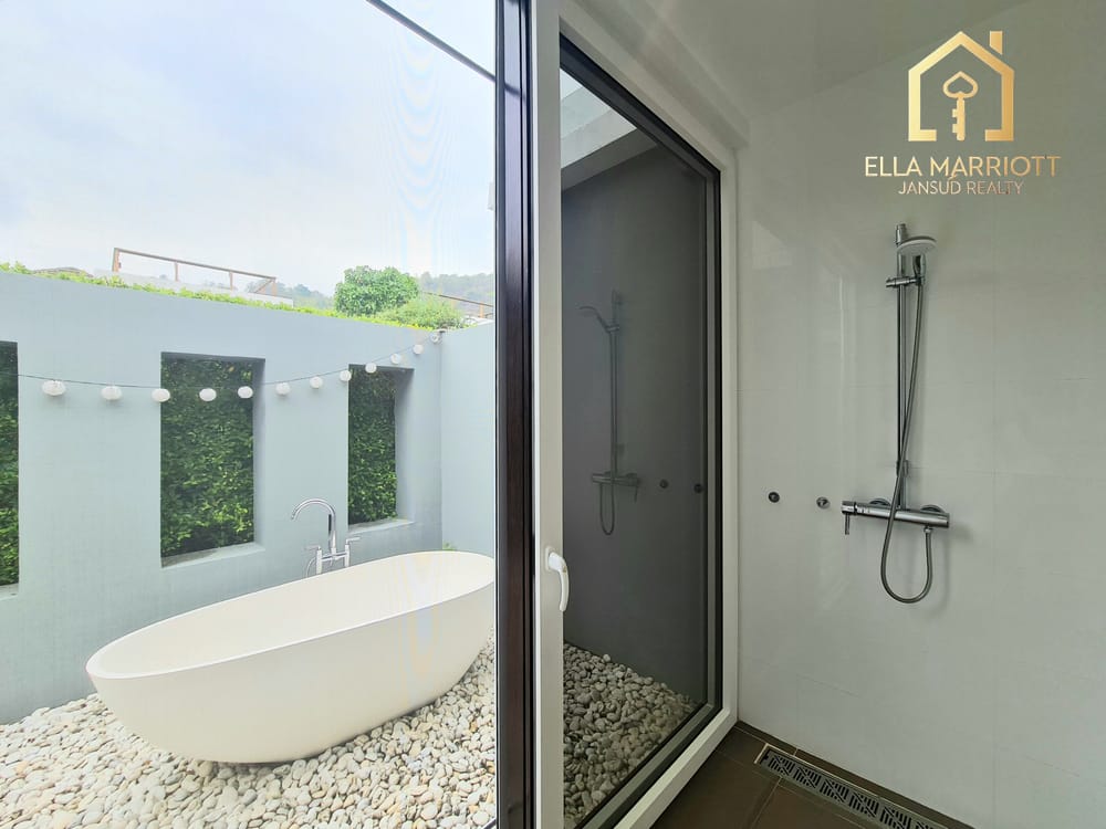 Modern 2-Bedroom Villa for Sale with 24/7 Security in Hua Hin Center - Khao Takiab 58