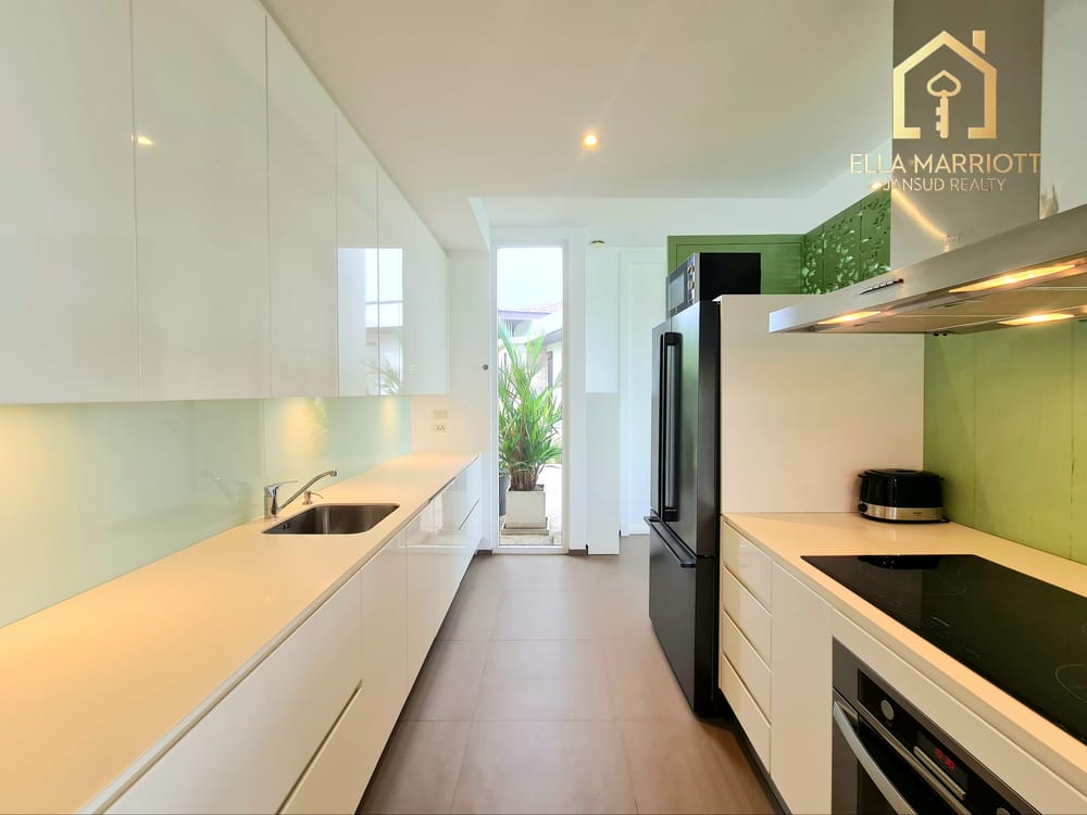 Modern 2-Bedroom Villa for Sale with 24/7 Security in Hua Hin Center - Khao Takiab 65