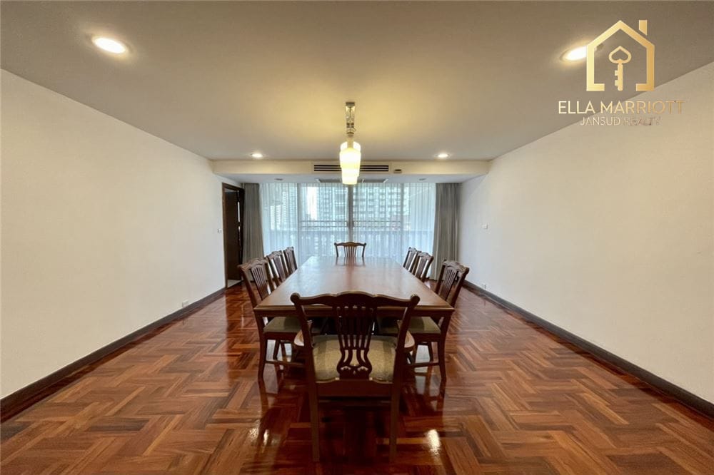 4BR Sky Villa for Rent in Phrom Phong | 330sqm | Pet-Friendly & Near BTS 5