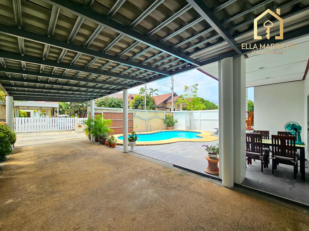 Modern 3-Bedroom Villa with European Kitchen for Sale in Hua Hin Center - Khao Takiab 21
