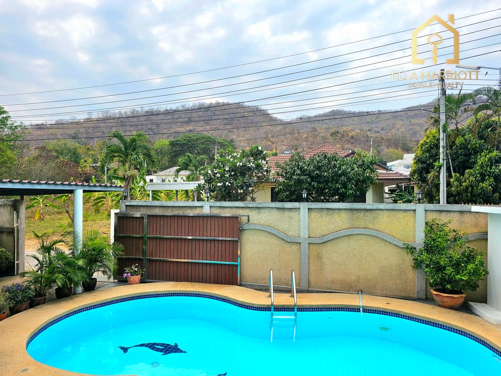 Modern 3-Bedroom Villa with European Kitchen for Sale in Hua Hin Center - Khao Takiab 25