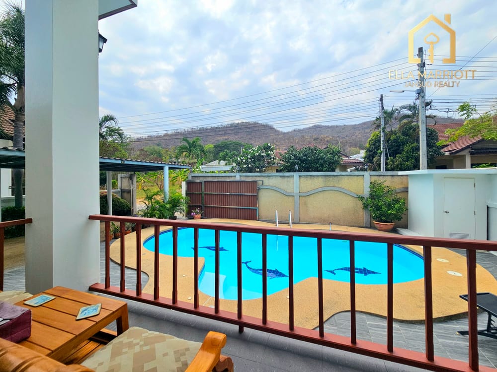 Modern 3-Bedroom Villa with European Kitchen for Sale in Hua Hin Center - Khao Takiab 28