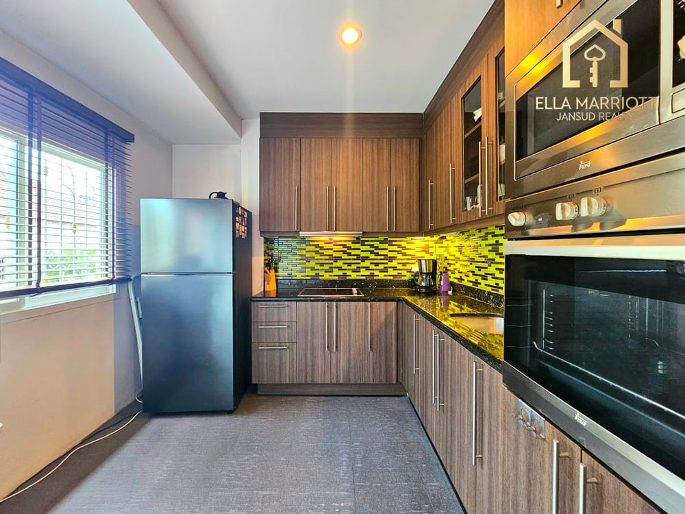 Modern 3-Bedroom Villa with European Kitchen for Sale in Hua Hin Center - Khao Takiab 32