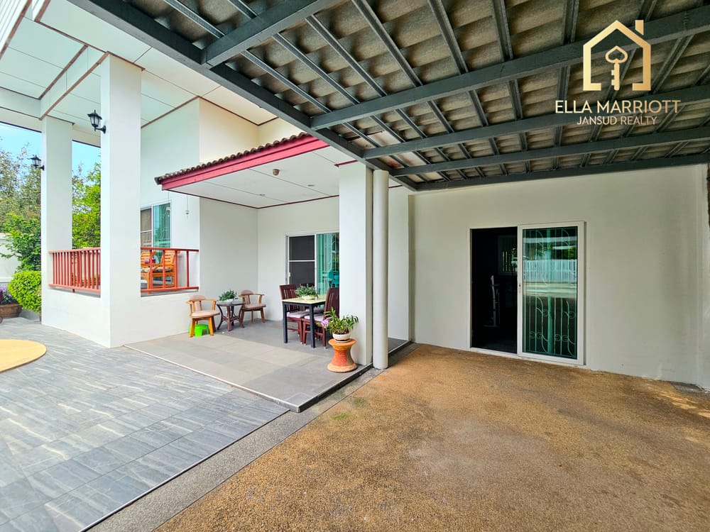Modern 3-Bedroom Villa with European Kitchen for Sale in Hua Hin Center - Khao Takiab 42