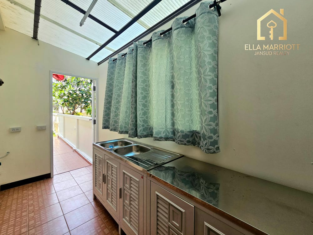 3-bedroom-villa-for-sale-in-hua-hin-north-bor-fai-emj54 2