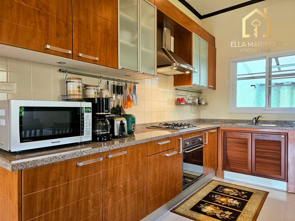 3-Bedroom Villa for Sale in Hua Hin North - Bor Fai 25
