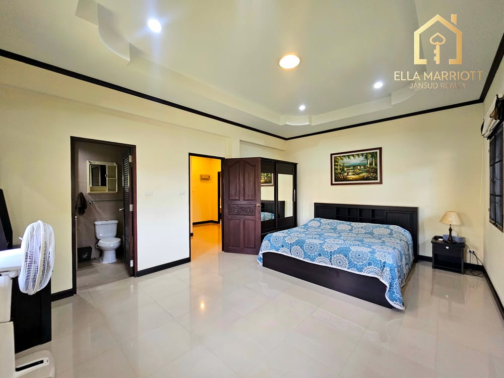 3-Bedroom Villa for Sale in Hua Hin North - Bor Fai 33