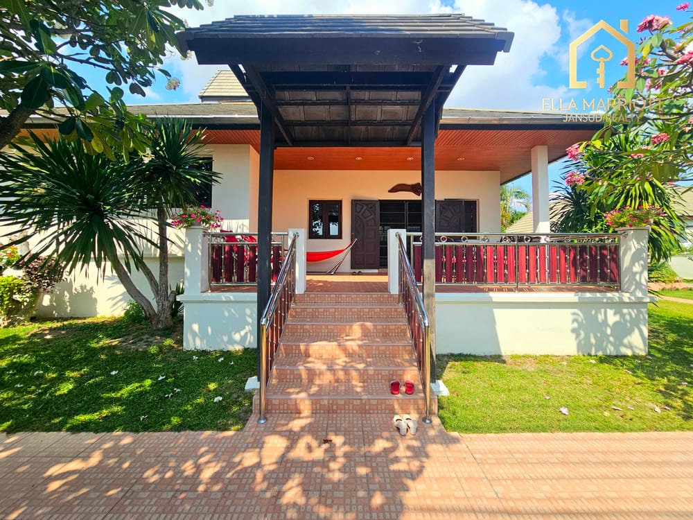 3-Bedroom Villa for Sale in Hua Hin North - Bor Fai 36