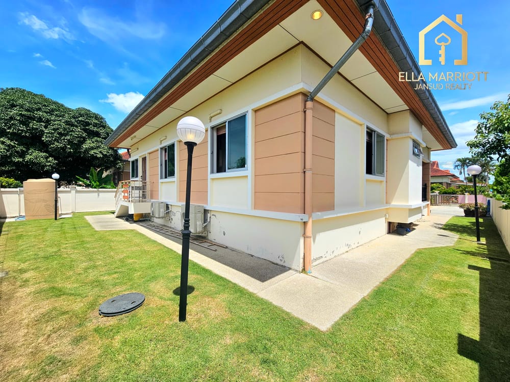 stunning-3-bedroom-pool-villa-in-hua-hin-west-black-mountain-golf-course-emj51 1
