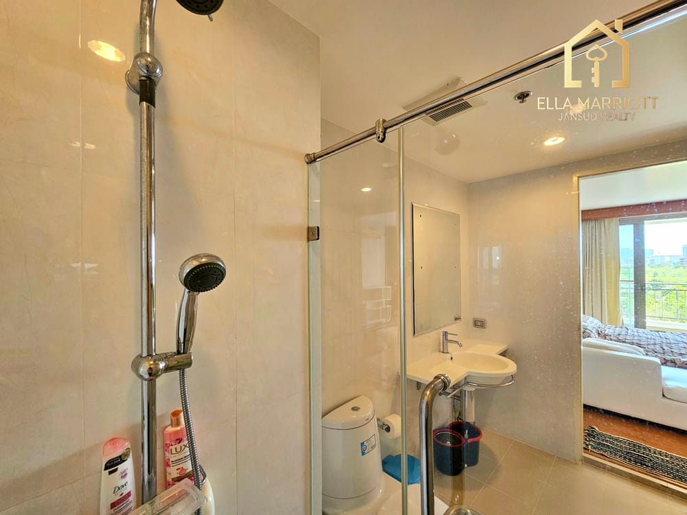 sea-view-1-bedroom-condo-for-sale-at-palm-hills-golf-course-hua-hin-247-security-emj49 6