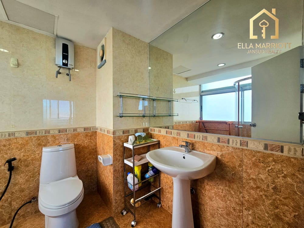 Beachfront 3-Bedroom Condo for Sale in Hua Hin South - 24/7 Security 24
