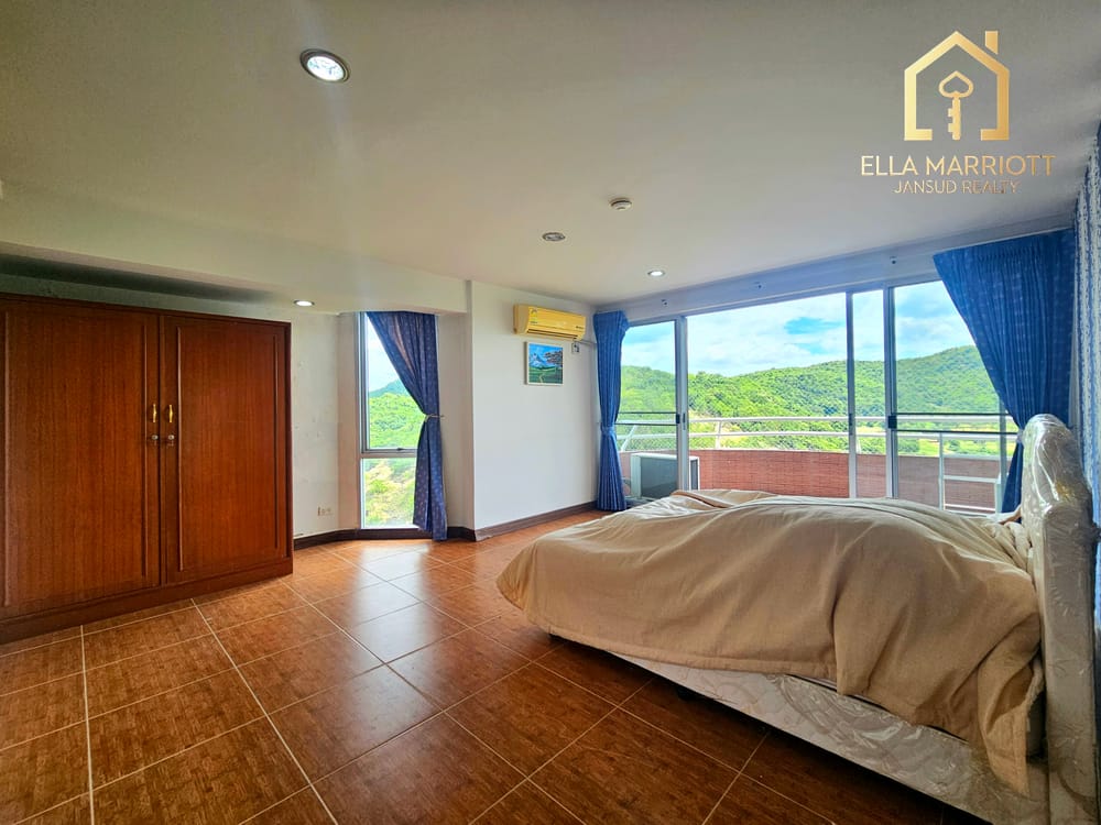 Beachfront 3-Bedroom Condo for Sale in Hua Hin South - 24/7 Security 41
