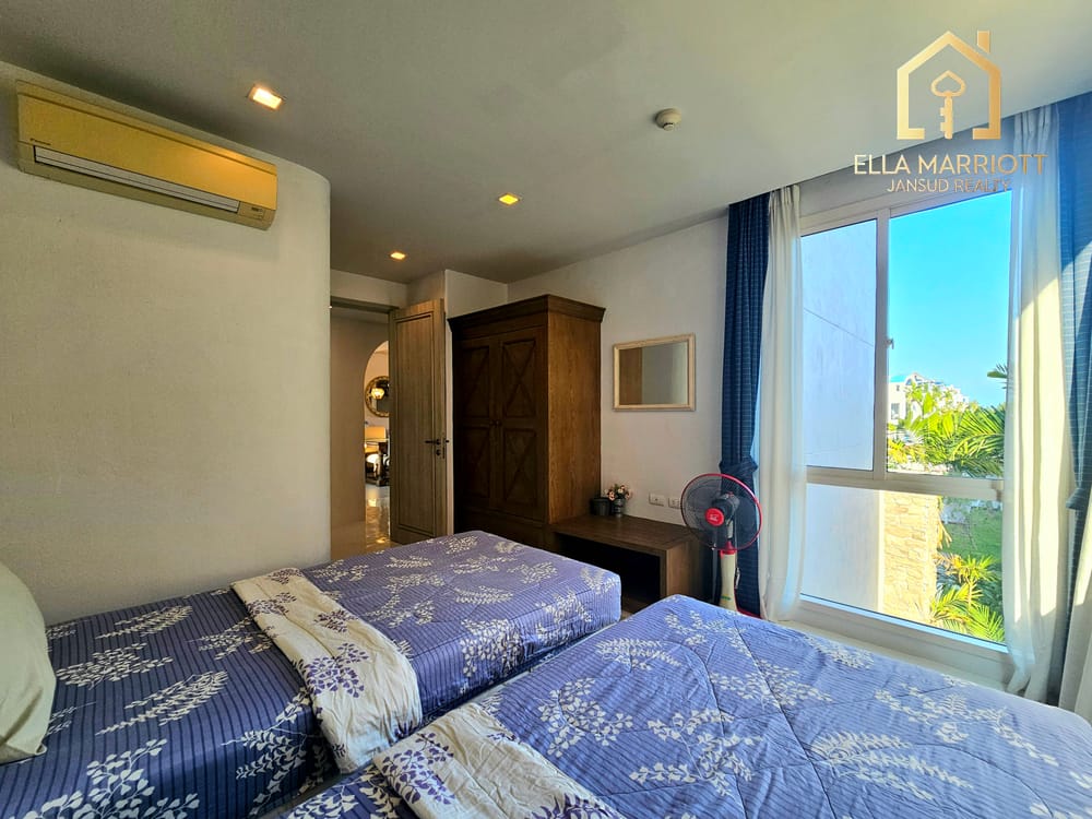 beachfront-4-bedroom-condo-for-sale-in-hua-hin-center-khao-takiab-with-247-security-emj67 1