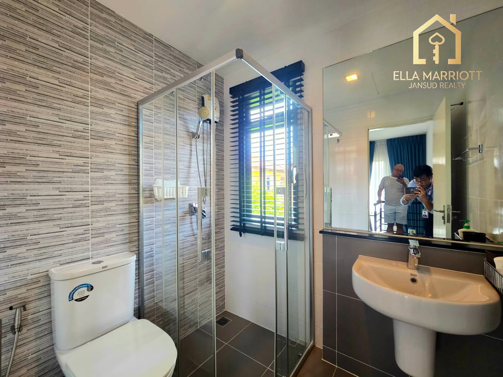 spacious-3-bedroom-villa-for-sale-in-cha-am-hua-hin-pet-friendly-with-247-security-emj69 2