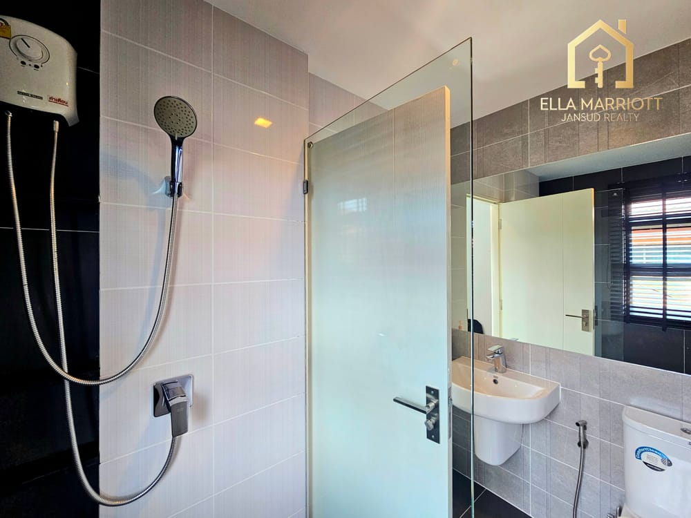 Spacious 3-Bedroom Villa for Sale in Cha Am, Hua Hin - Pet Friendly with 24/7 Security 11
