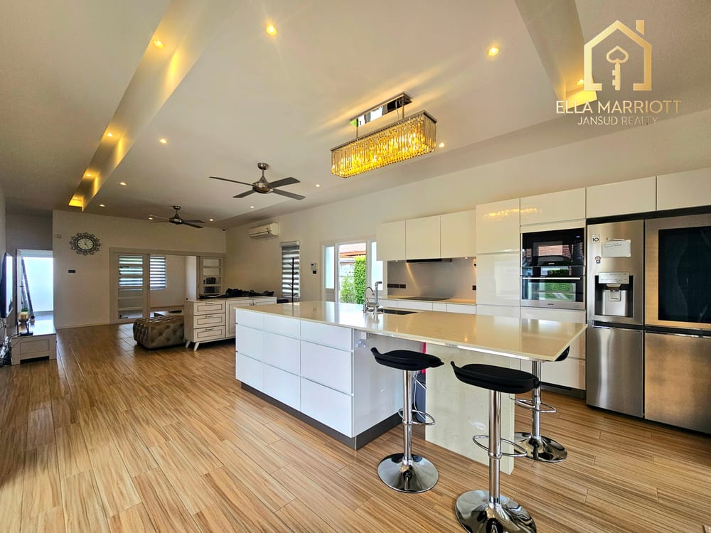 spacious-3-bedroom-pool-villa-for-sale-in-hua-hin-112-khao-tao-with-247-security-emj70 3