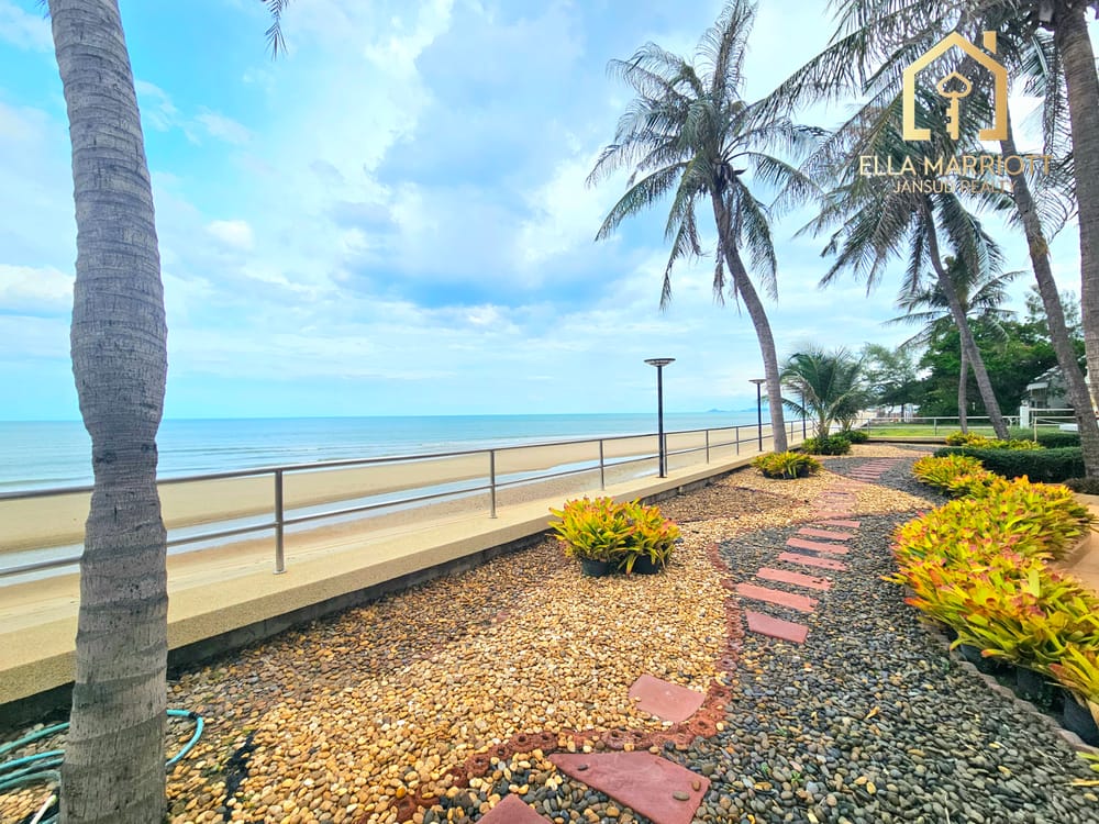 stunning-4-bedroom-detached-house-with-sea-view-in-palm-hills-golf-course-hua-hin-247-security-emj73 3