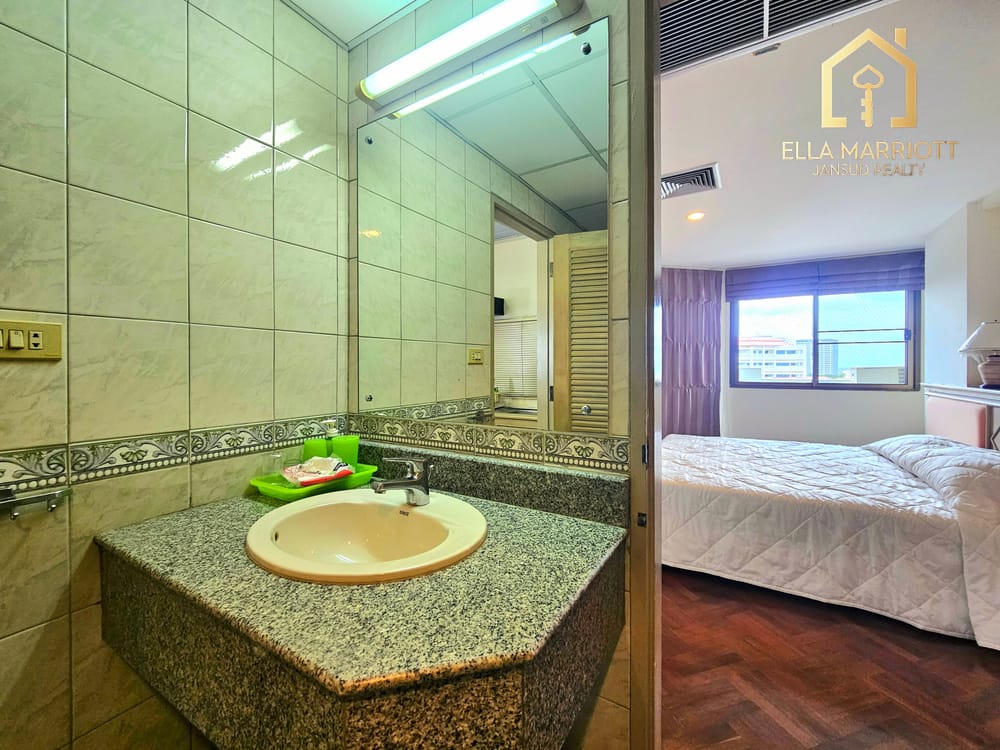 Stunning 4-Bedroom Detached House with Sea View in Palm Hills Golf Course, Hua Hin - 24/7 Security 30