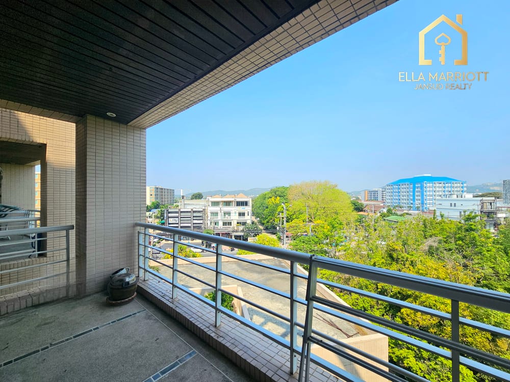 stylish-1-bedroom-condo-for-sale-in-hua-hin-center-khao-takiab-with-247-security-emj74 3