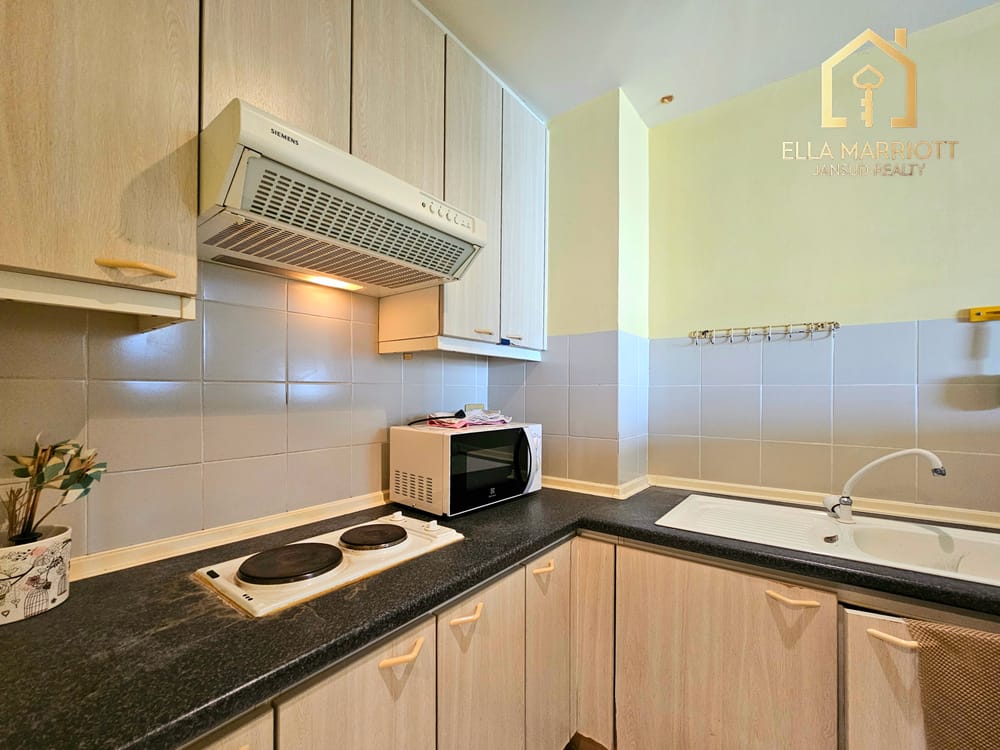 Stylish 1-Bedroom Condo for Sale in Hua Hin Center - Khao Takiab with 24/7 Security 12