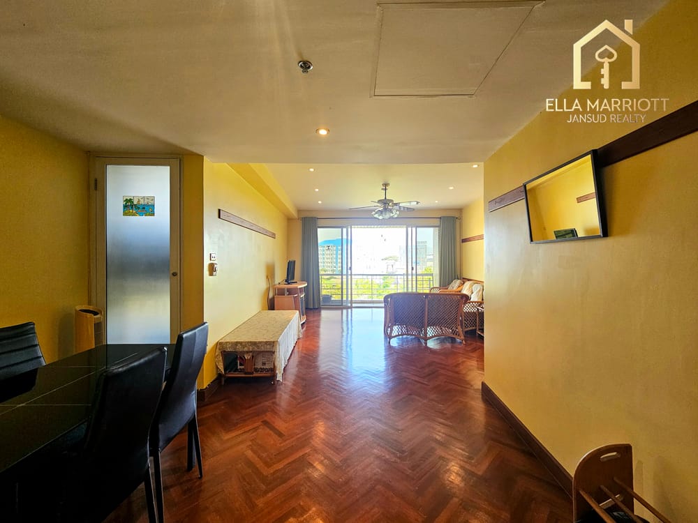Stylish 1-Bedroom Condo for Sale in Hua Hin Center - Khao Takiab with 24/7 Security 19