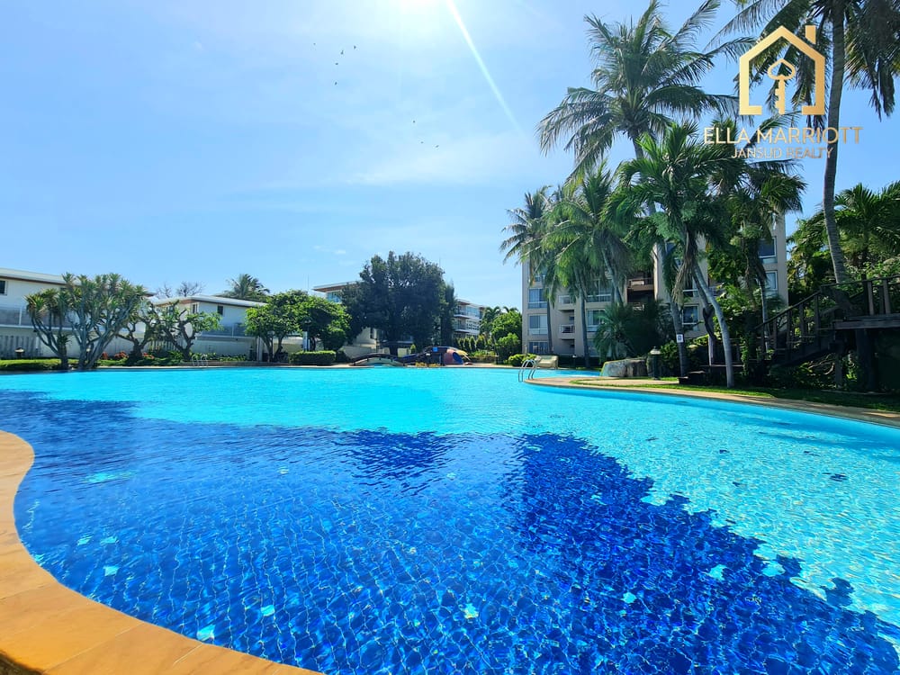 Stylish 1-Bedroom Condo for Sale in Hua Hin Center - Khao Takiab with 24/7 Security 25