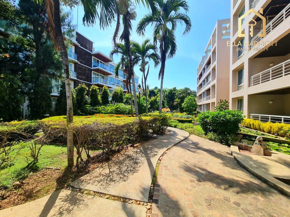 Stylish 1-Bedroom Condo for Sale in Hua Hin Center - Khao Takiab with 24/7 Security 26
