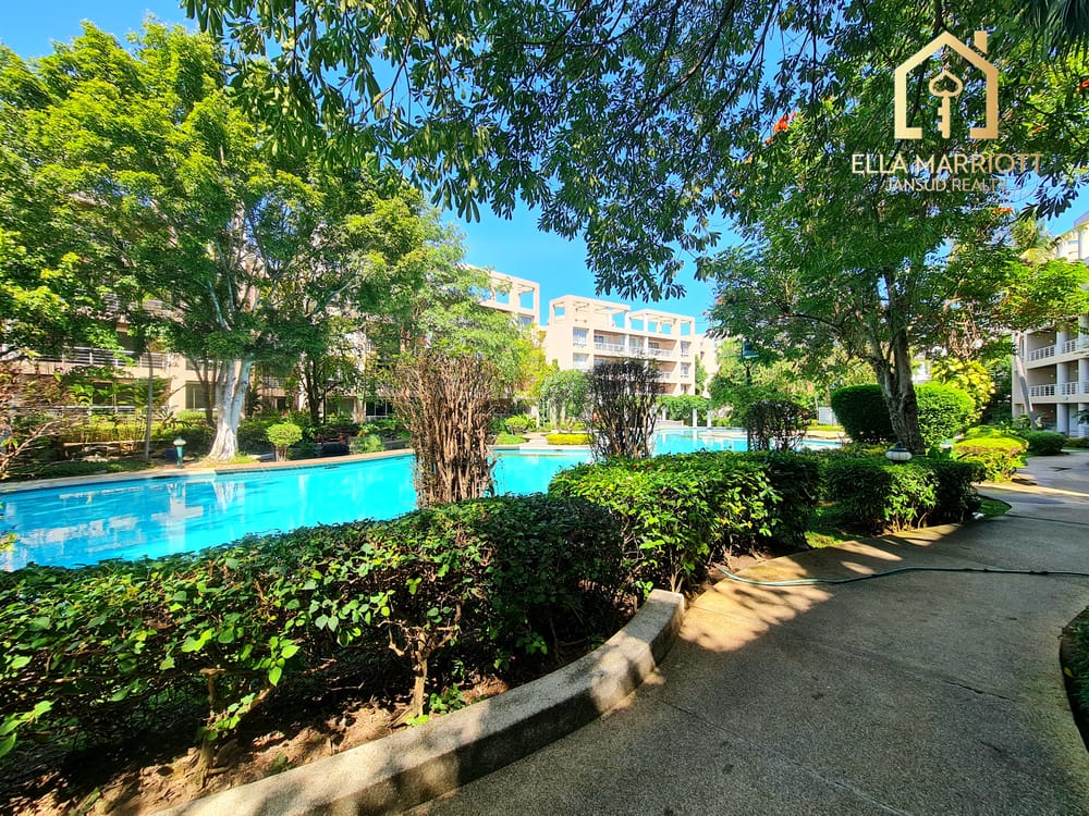 Stylish 1-Bedroom Condo for Sale in Hua Hin Center - Khao Takiab with 24/7 Security 29