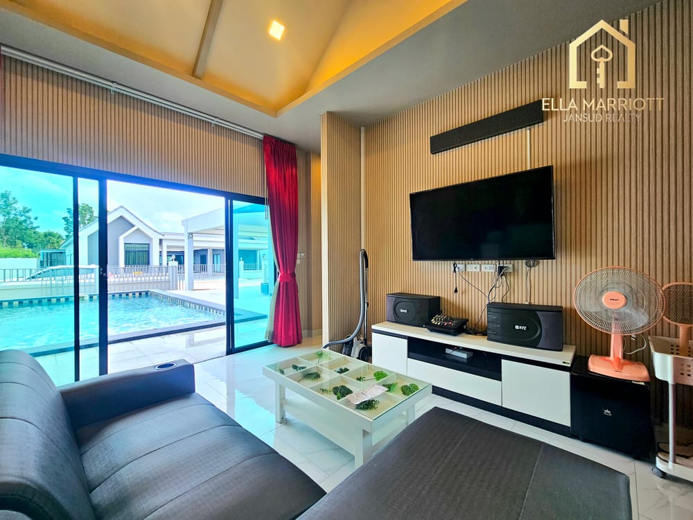 Spacious 4-Bedroom Villa for Sale in Hua Hin 88-102 - Pet Friendly with Parking 20