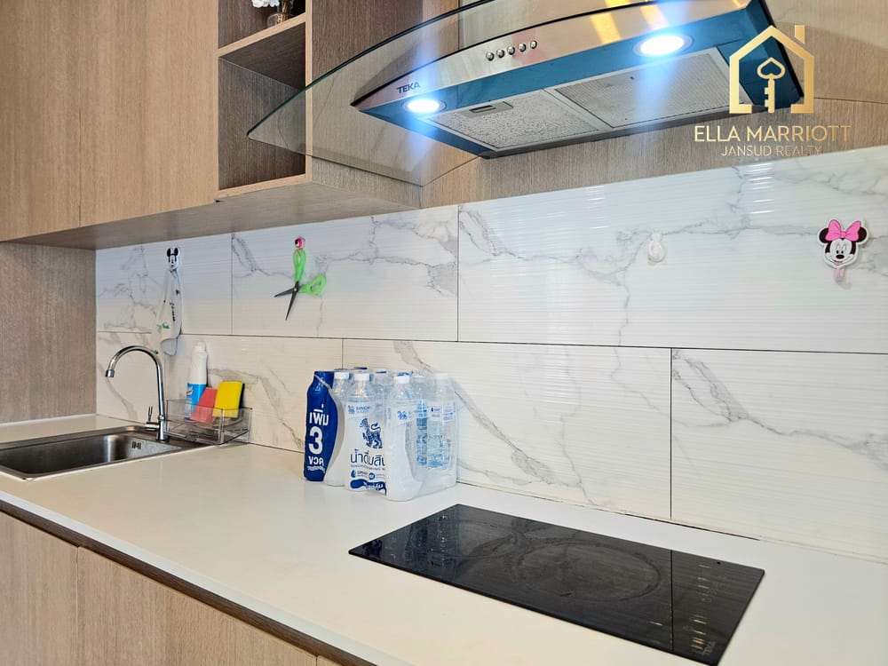 Spacious 4-Bedroom Villa for Sale in Hua Hin 88-102 - Pet Friendly with Parking 22