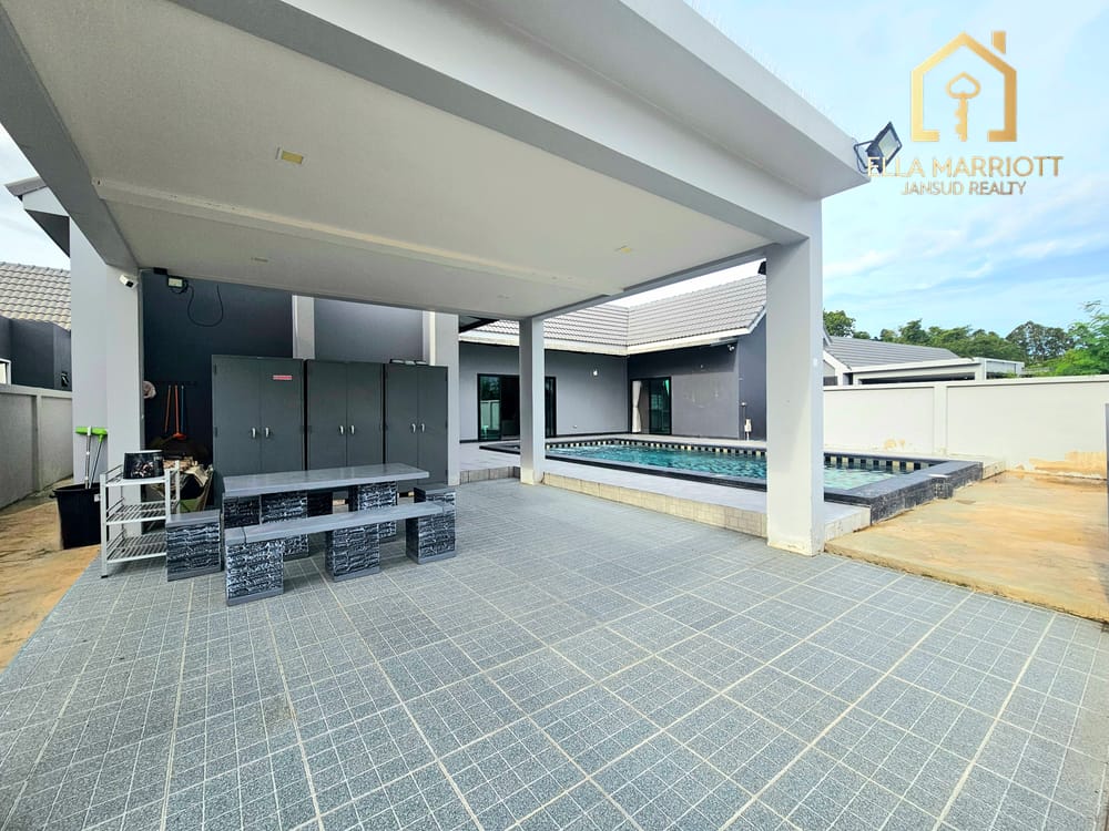 Spacious 4-Bedroom Villa for Sale in Hua Hin 88-102 - Pet Friendly with Parking 25