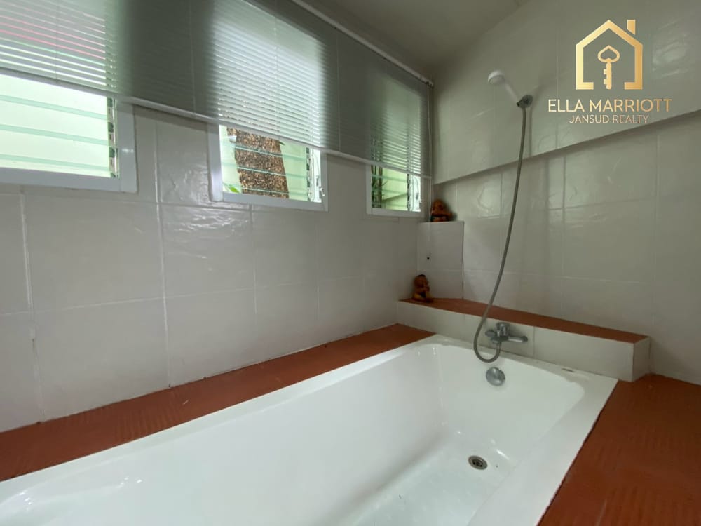 Unique Pool Villa with Separate 2-Storey Annex in Khao Tao 41