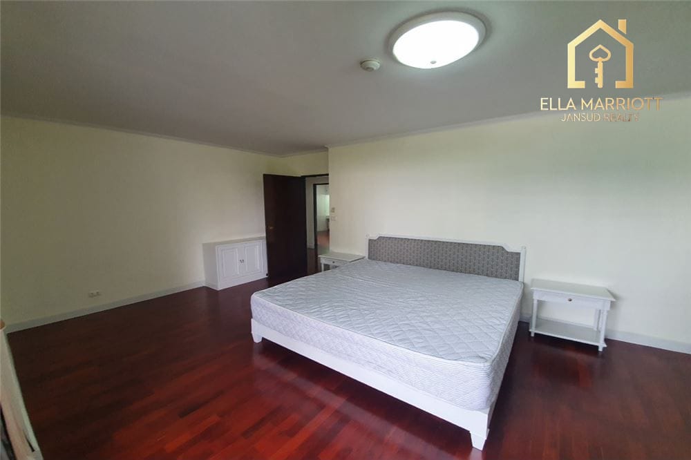 Geräumige 3-Schlafzimmer haustierfreundliche Eigentumswohnung zur Miete in Sukhumvit 39 10