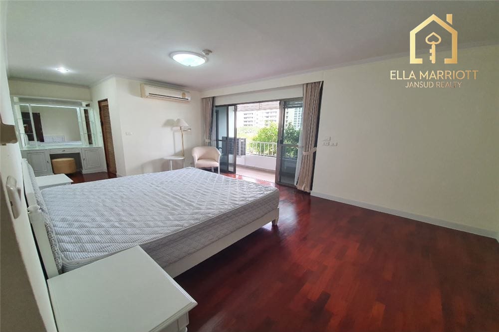 Geräumige 3-Schlafzimmer haustierfreundliche Eigentumswohnung zur Miete in Sukhumvit 39 11