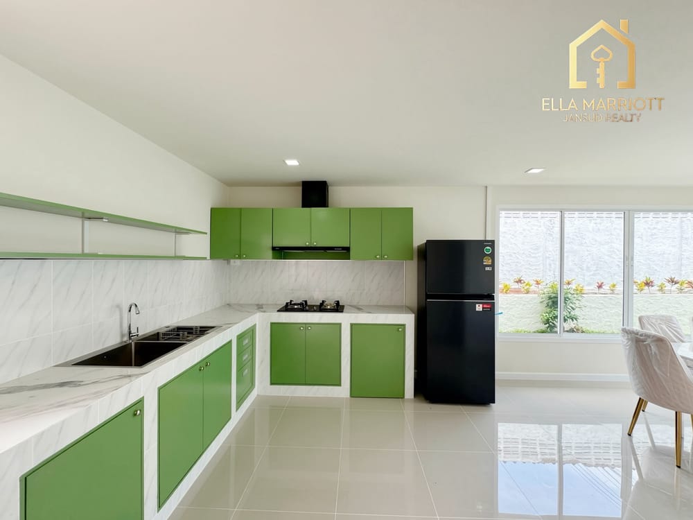 Mountain View Second-Hand House for Sale in Thap Tai 12