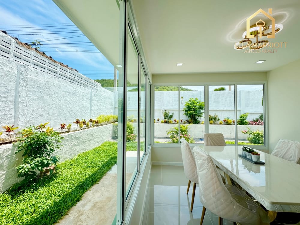 Mountain View Second-Hand House for Sale in Thap Tai 15