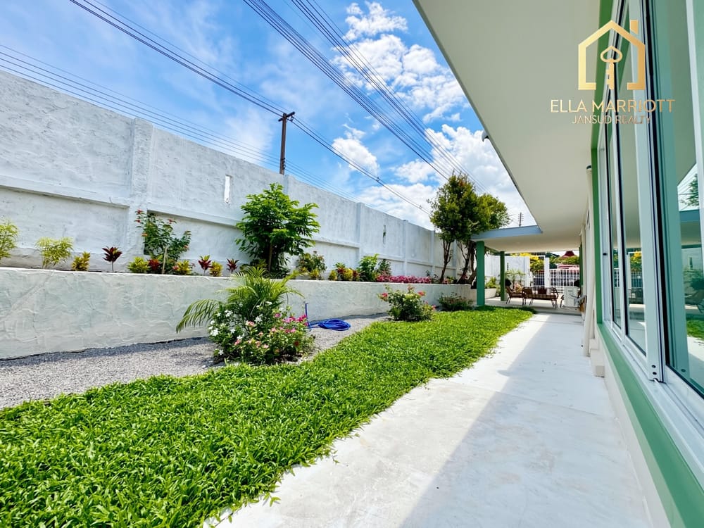 Mountain View Second-Hand House for Sale in Thap Tai 7
