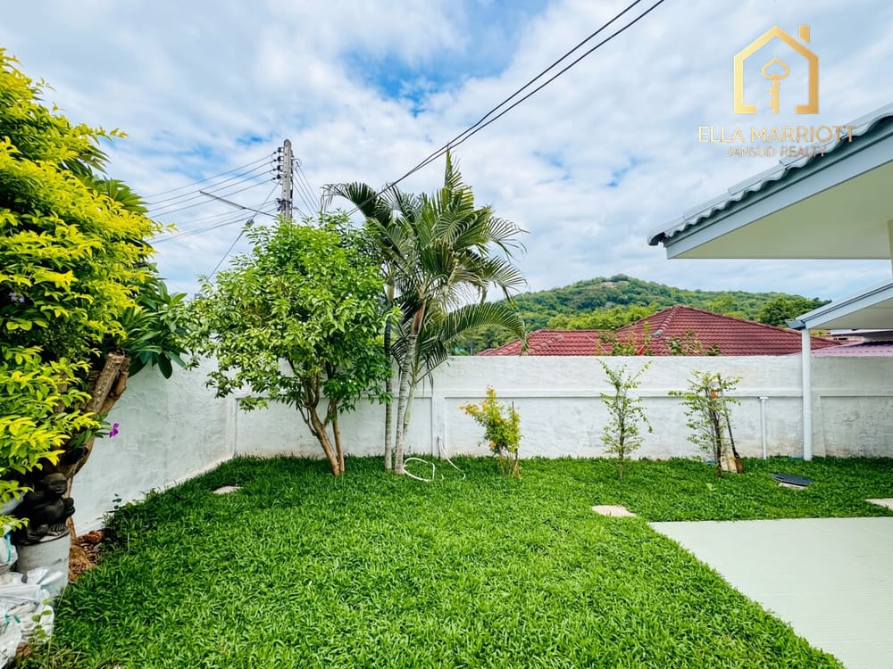 Mountain View Second-Hand House for Sale in Thap Tai 8