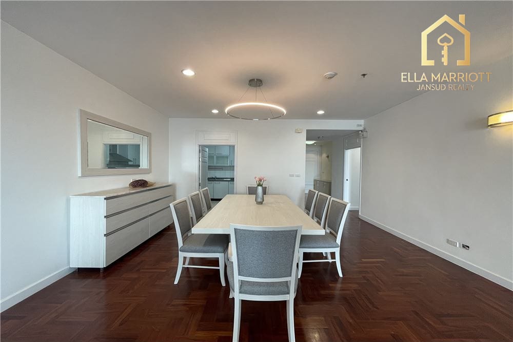 Rent 140K | 250sqm Renovated 4BR | Sukhumvit 24 | Pet-Friendly 4