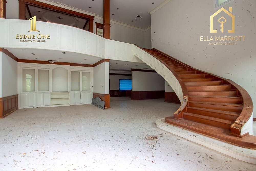 Luxury Estate Villa in Khao Tao 11