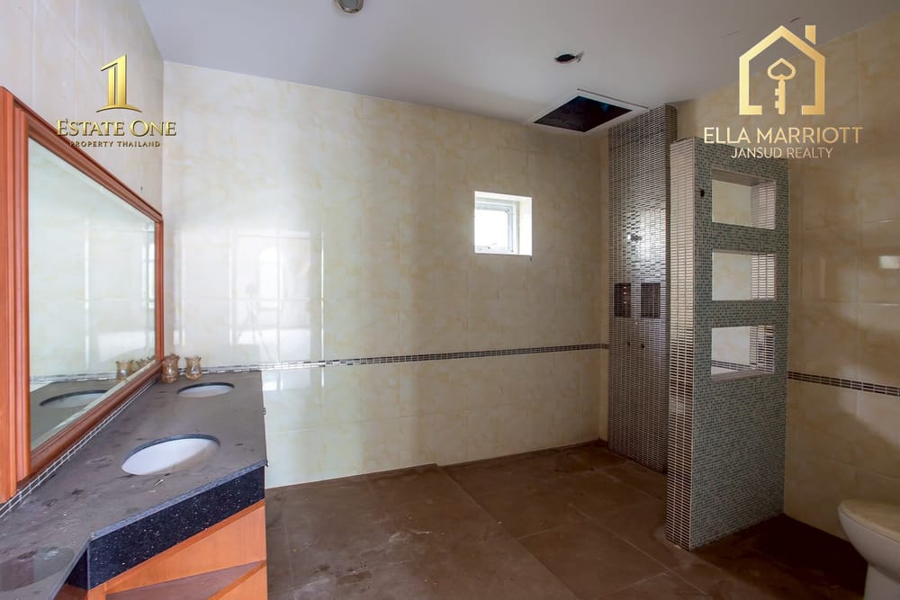 Luxury Estate Villa in Khao Tao 14