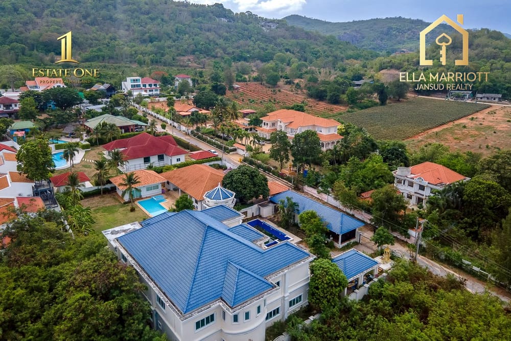 Luxury Estate Villa in Khao Tao 3