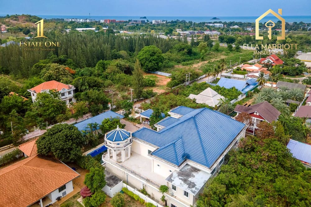 Luxury Estate Villa in Khao Tao 33