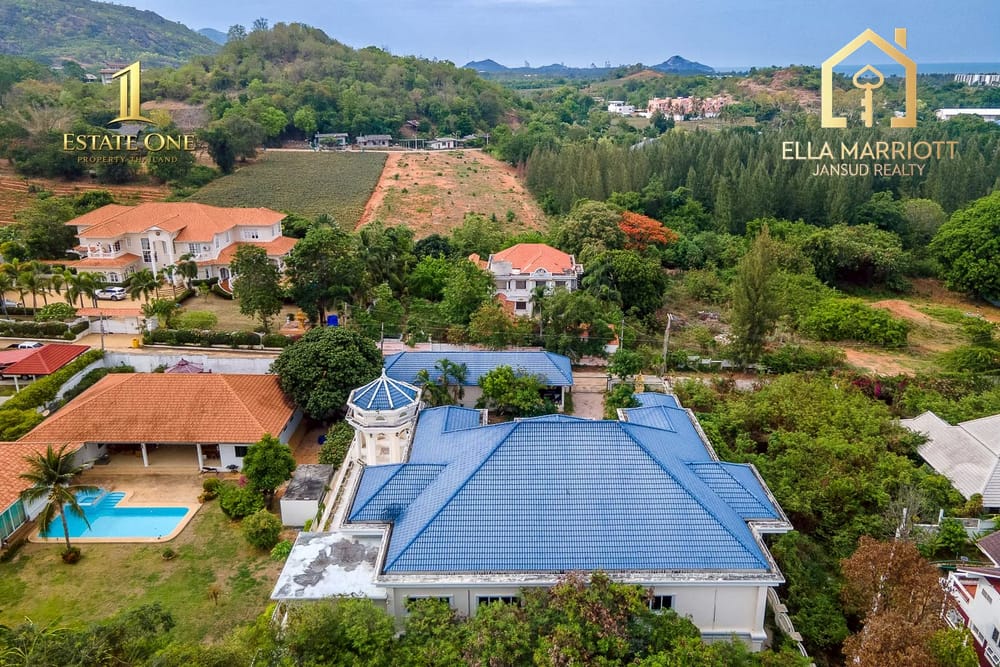 Luxury Estate Villa in Khao Tao 5